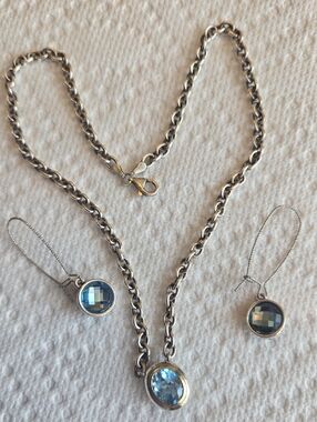 Stunning Blue Topaz Rimmed In 18k Necklace
